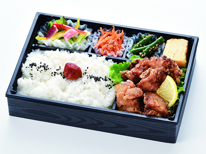 ｺﾐ9 鶏肉の竜田揚げ定食弁当 お茶250ml Or 味噌汁付き おいしさ工房 ふるかわ 出雲の仕出し料理専門店